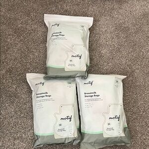 Motif Breastmilk Storage Bags